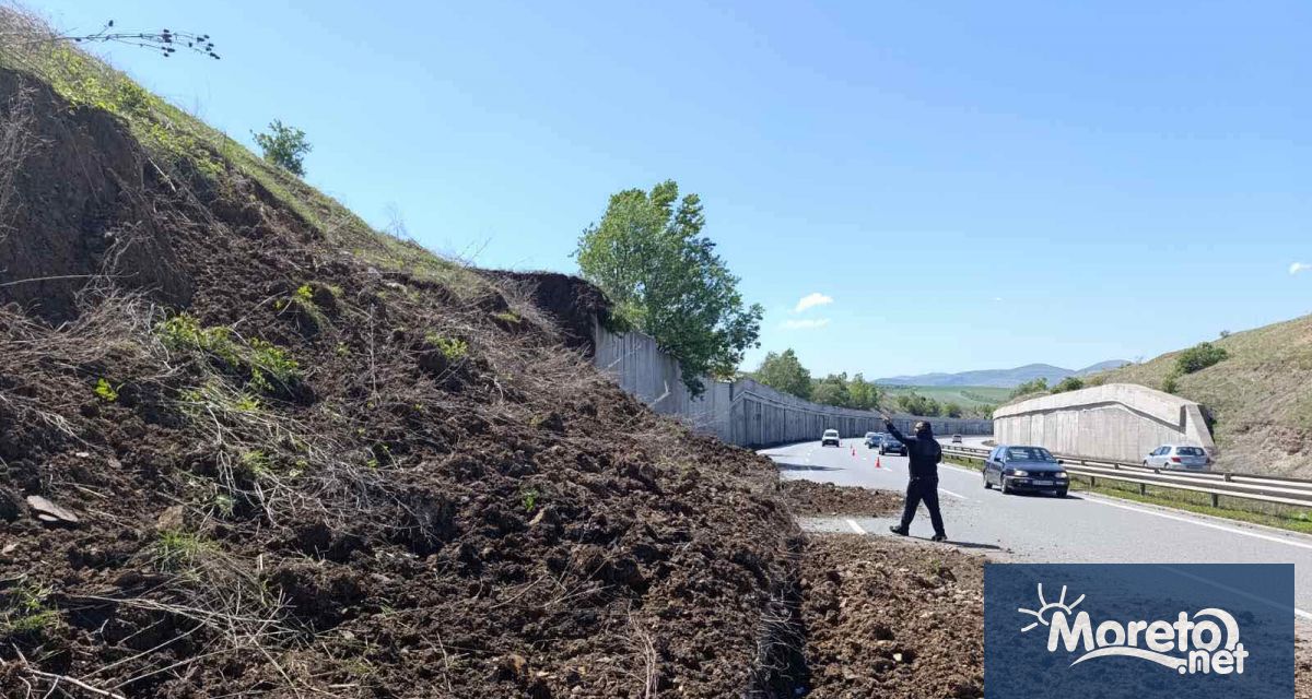 Временно движението на тежкотоварни автомобили по АМ Струма при 16 ти