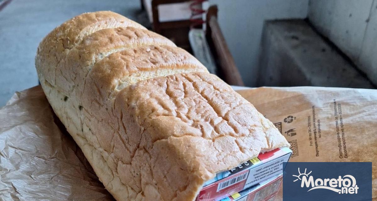 61 160 къса 3058 кутии цигари скрити в хляб задържаха