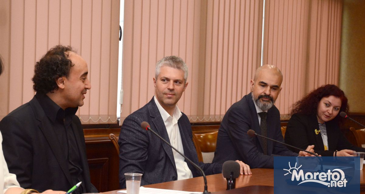 Екипът на Международния музикален фестивал Варненско лято и неговият артистичен