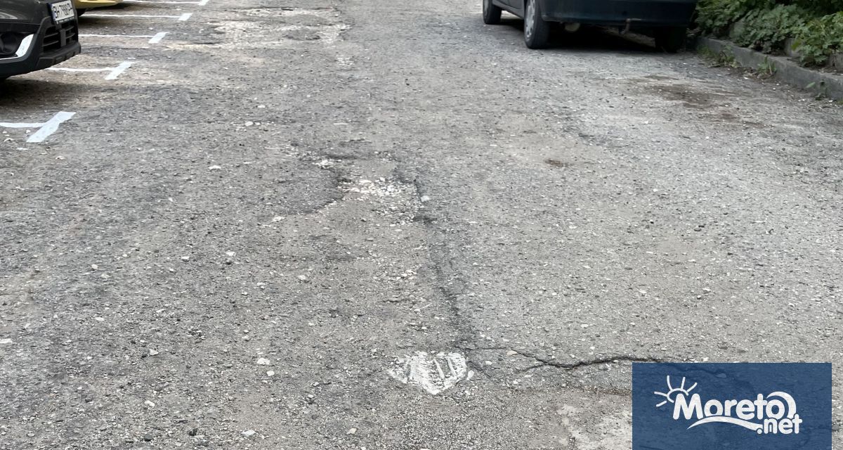 Местата за паркиране в бъдещата зелена зона се чертаят между