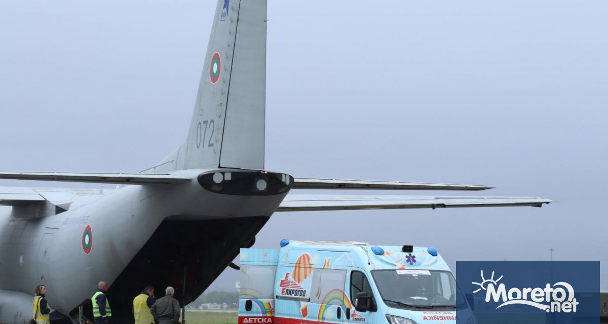 Екипаж от 16-а авиобаза Враждебна със самолет C-27J “Спартан“ извърши