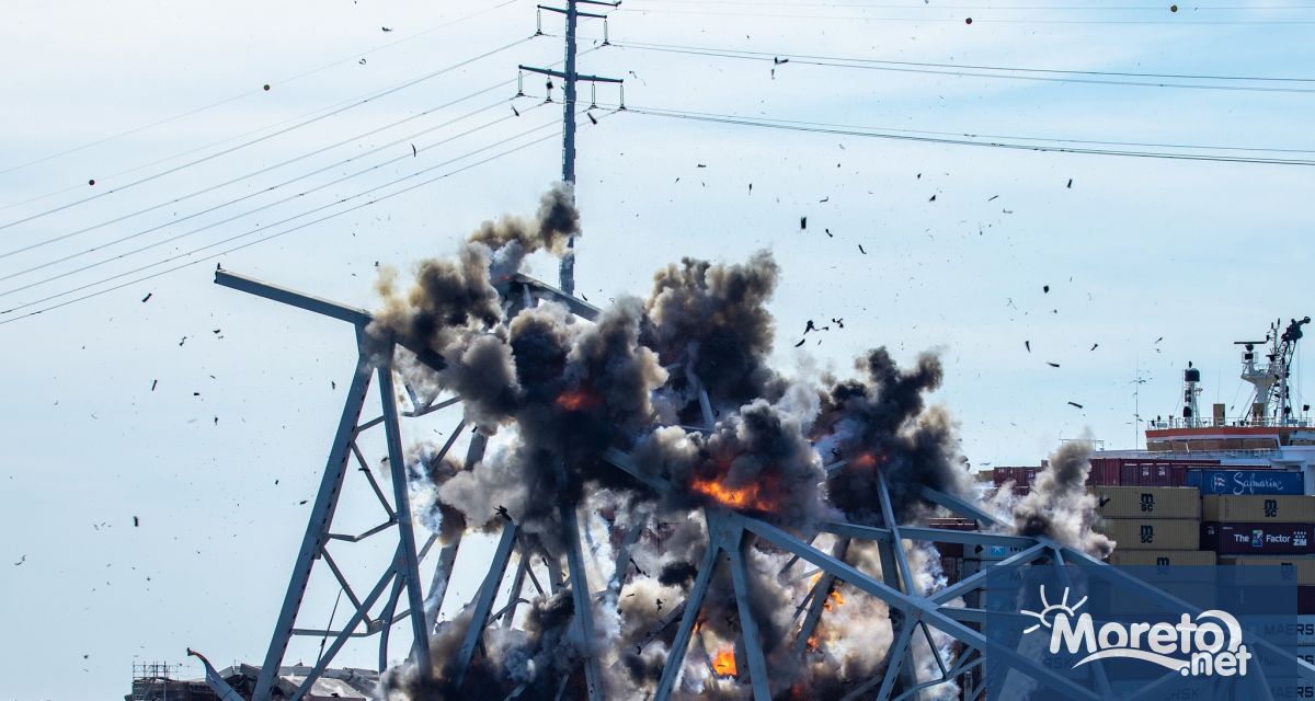 Американски екипажи в Балтимор започнаха контролирани експлозии за да им