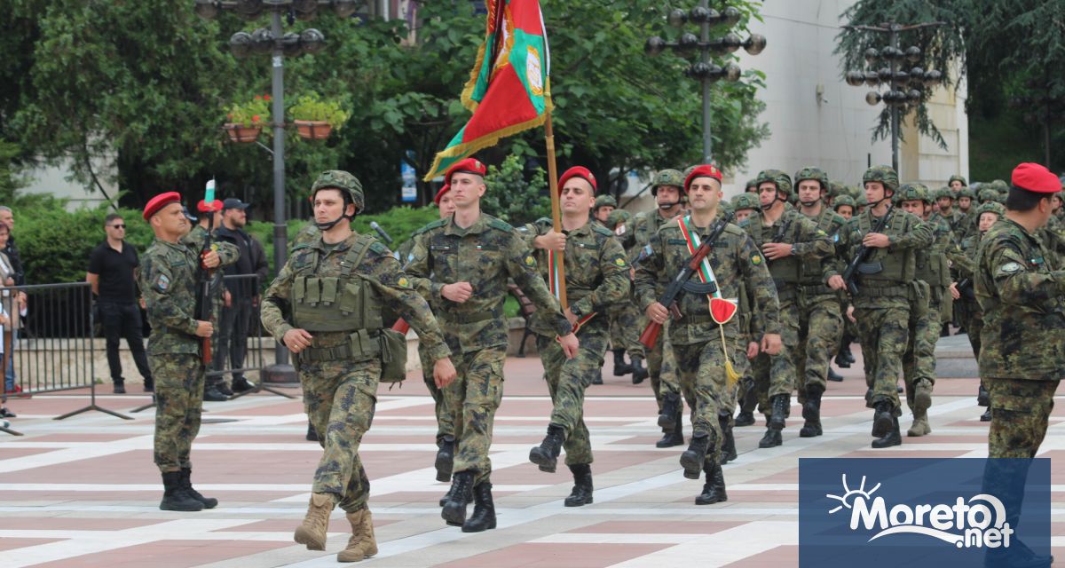 Началникът на отбраната адмирал Емил Ефтимов ще участва в тържествената