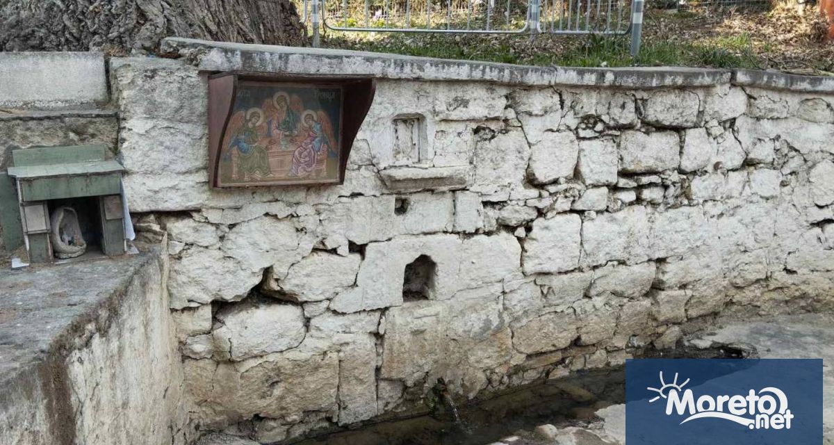 Аязмото Св Дух във Варна което се намира в квартал