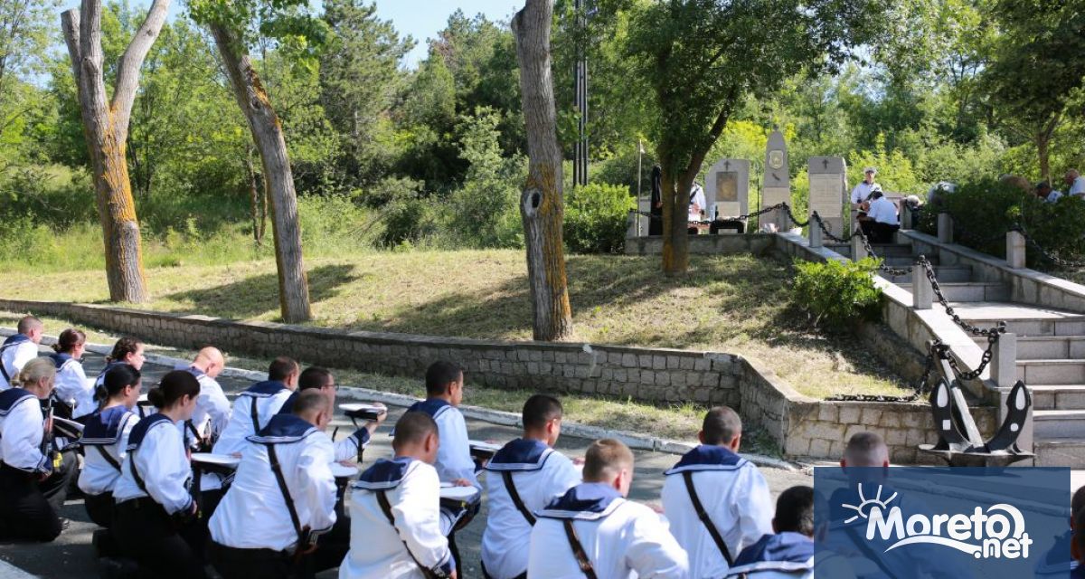 Днес 23 май 2024 г на паметните плочи на Мемориалния