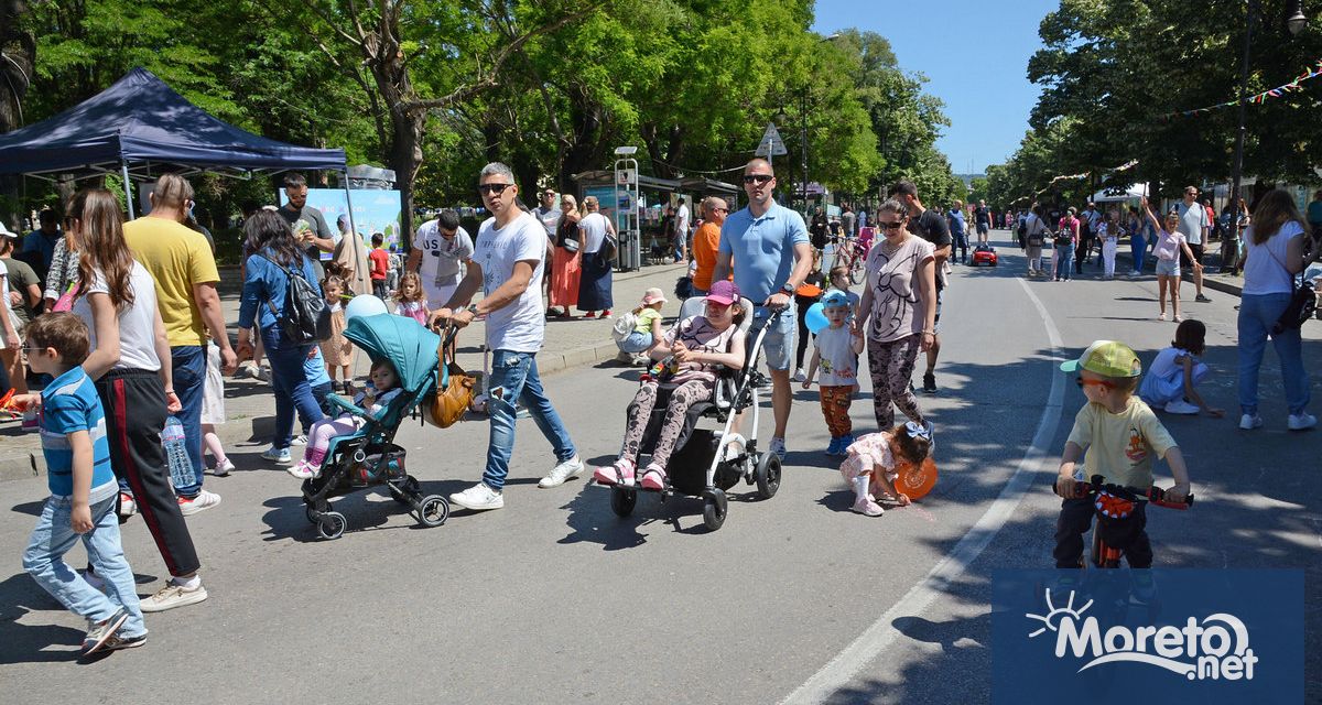 Централната част на Варна днес беше път с предимство за