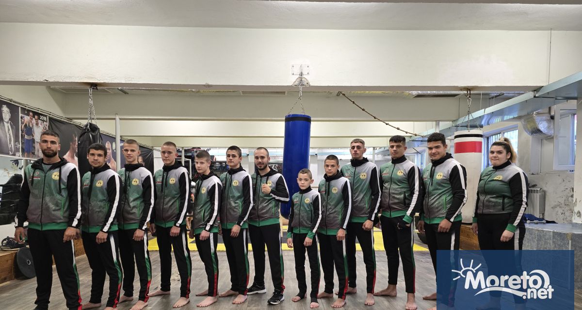 Дванадесет състезателя по кикбокс на СК Вокил заминават като част