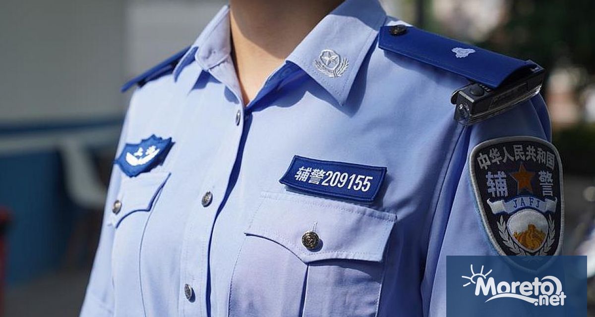 Осем души загинаха след задушаване в хладилен камион в централната