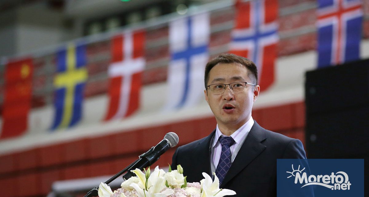 Китай отвърна на удара в понеделник след като лидерите на