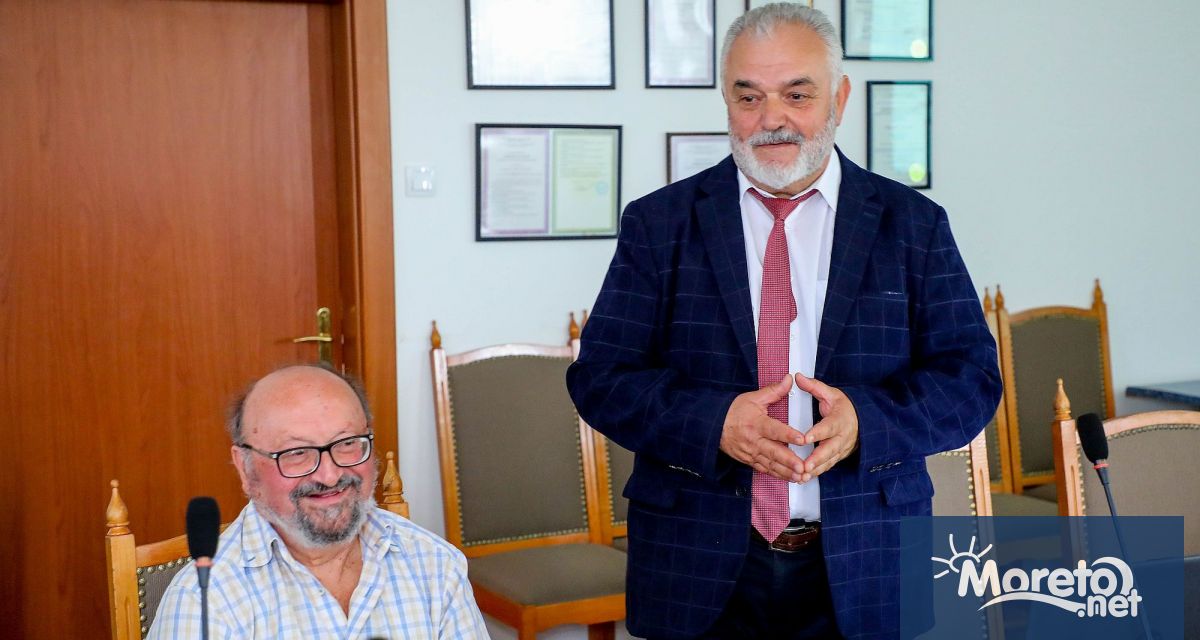 Монографичният труд на Яни Янев и д р Светлозар Попов Договорното