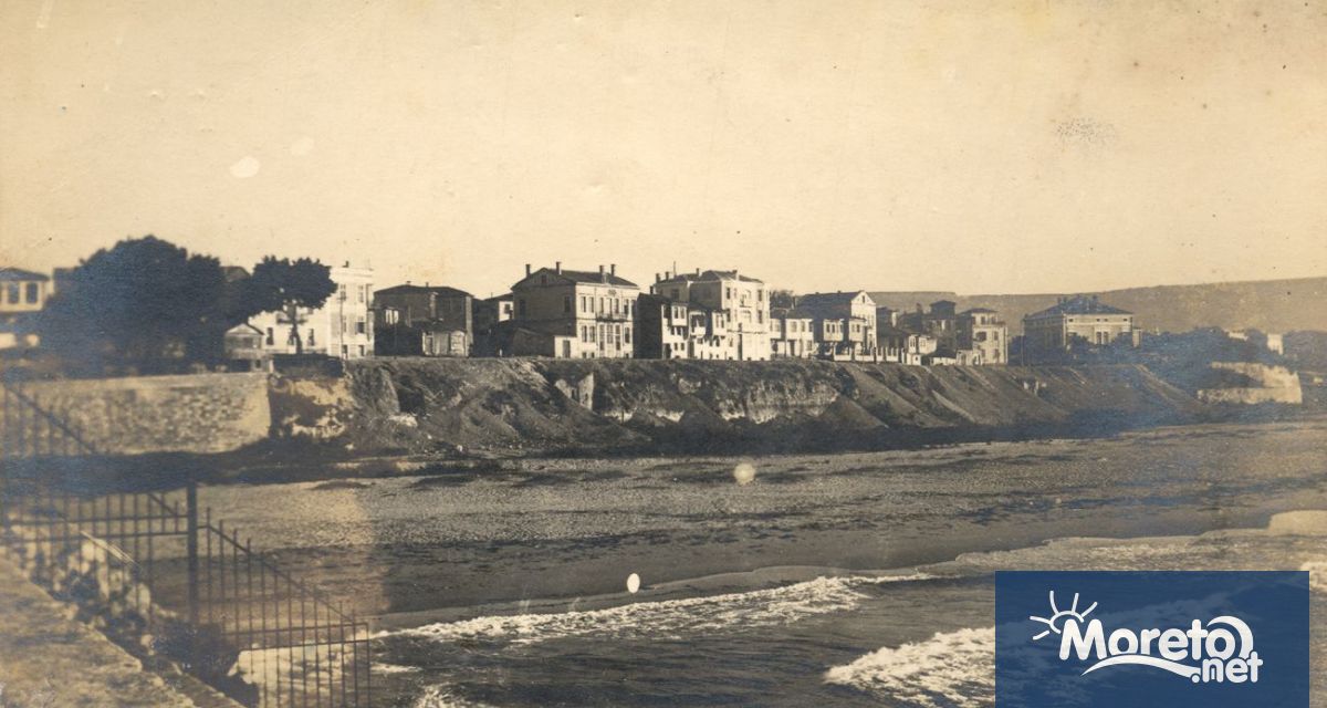 Крайбрежният булевард Приморски във Варна днес е основна пътна връзка