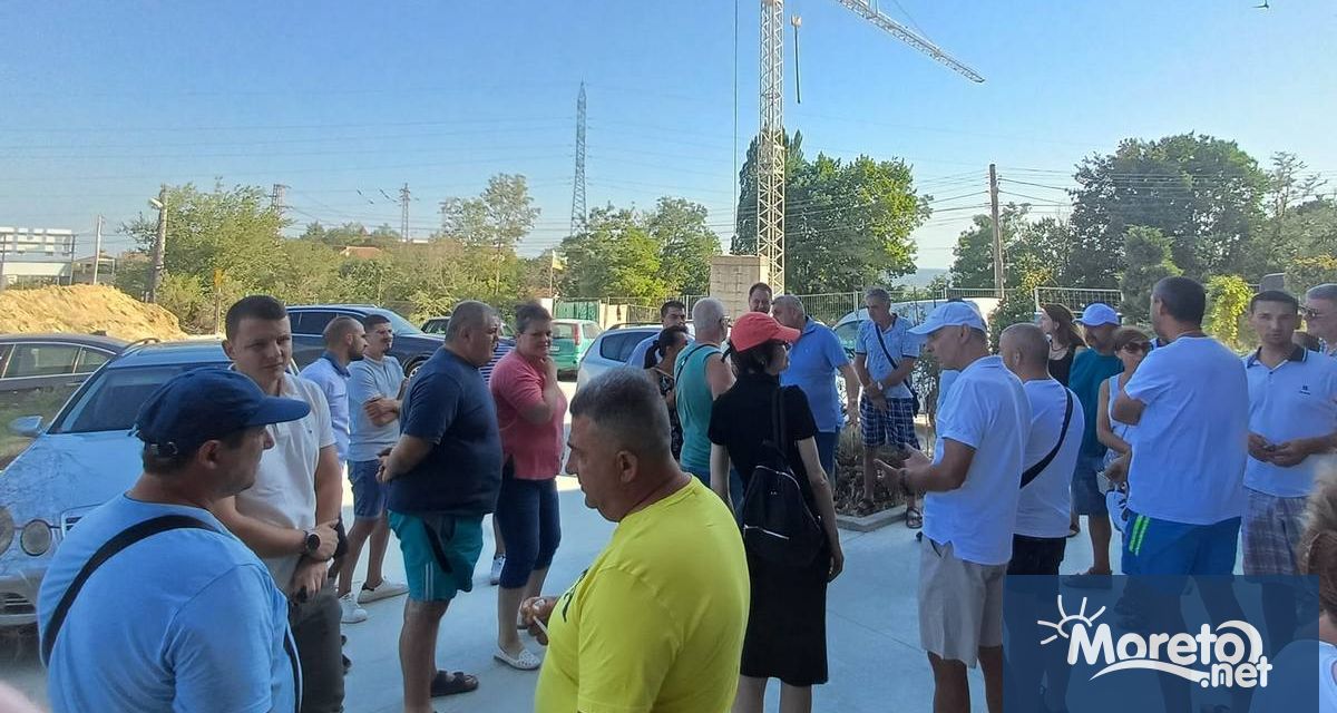 Жители на местност Пчелина във Варна са готови да блокират