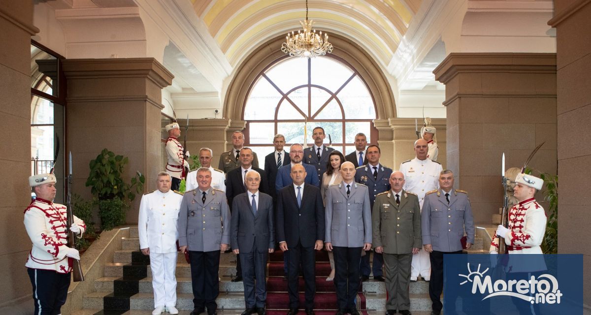 На церемония в Гербовата зала на Дондуков 2 днес президентът
