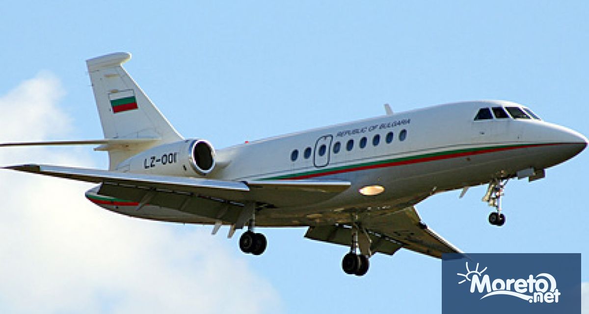 Членовете на екипажа на кораба Галакси лийдър и водената от