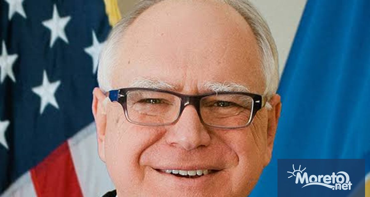 Вицепрезидентът Камала Харис е избрала губернатора на Минесота Тим Уолц