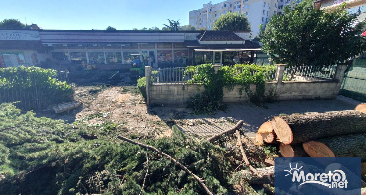 Жители на морската столица излизат днес на протест пред сградата