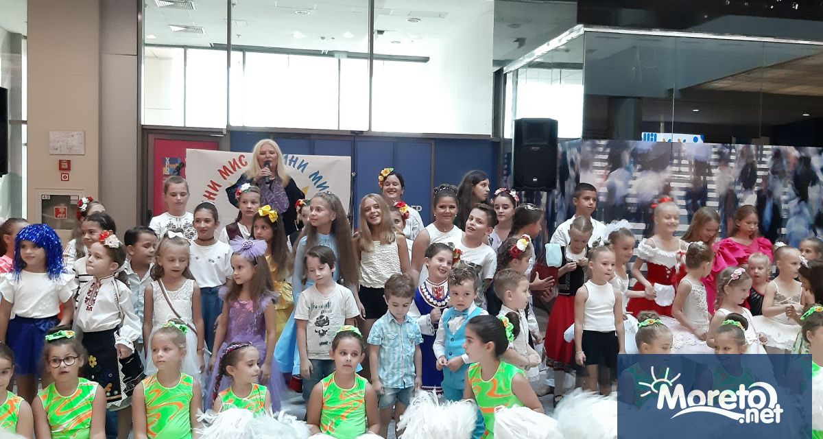 Три часа 60 деца се забавляваха във Варна Мол на