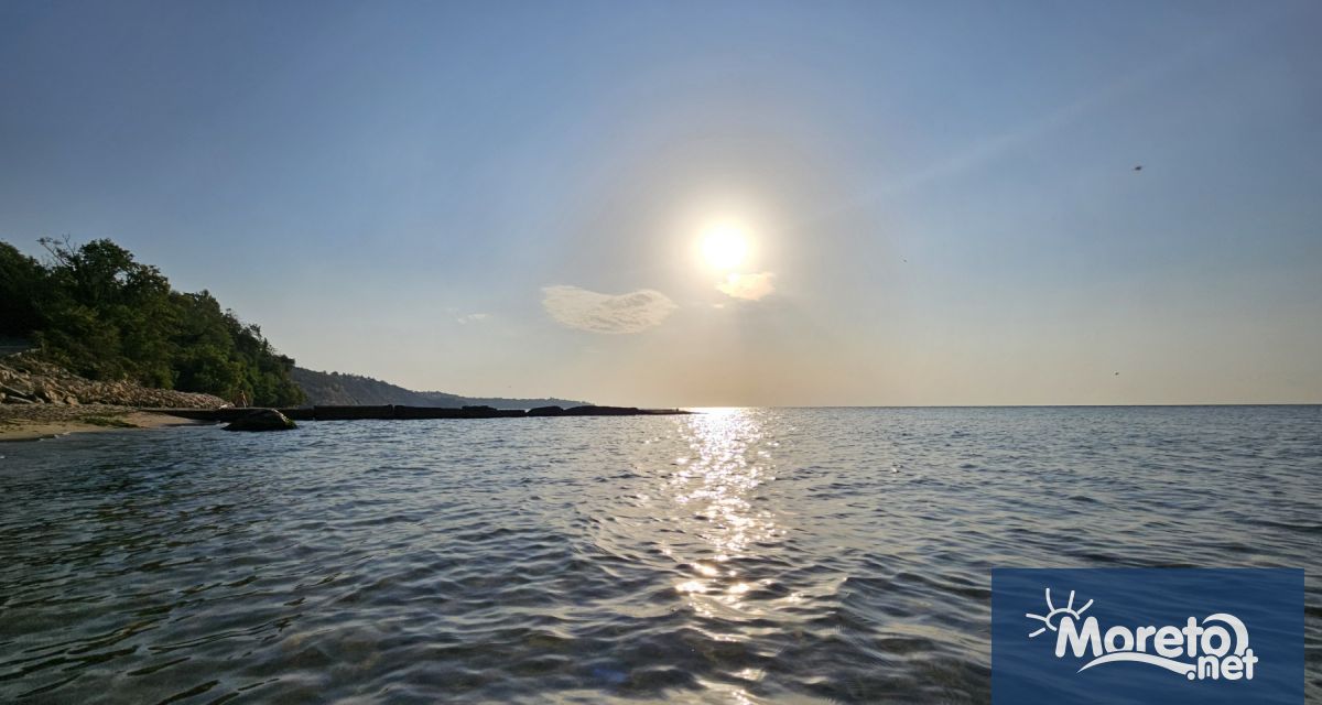 Днес на места по Черноморието преди обяд ще има намалена