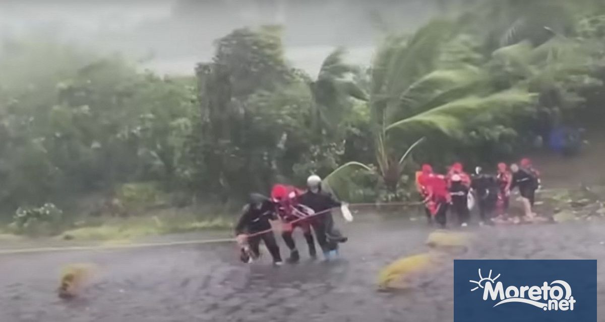 Най малко 14 души загинаха и около 200 са ранени след