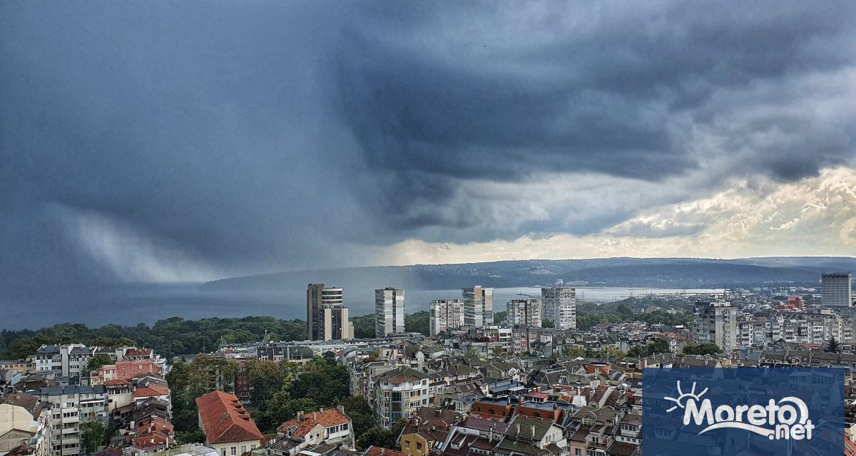 Тази нощ облачността от запад ще се увеличава и до