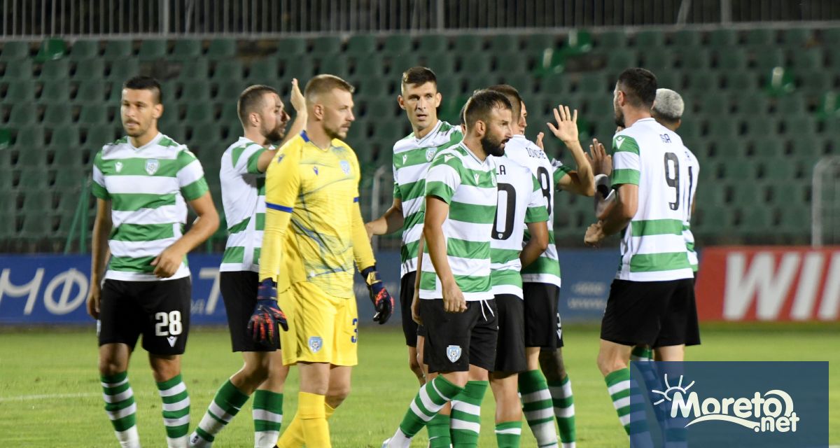 Треньорът на Черно море Илиан Илиев определи групата за домакинството