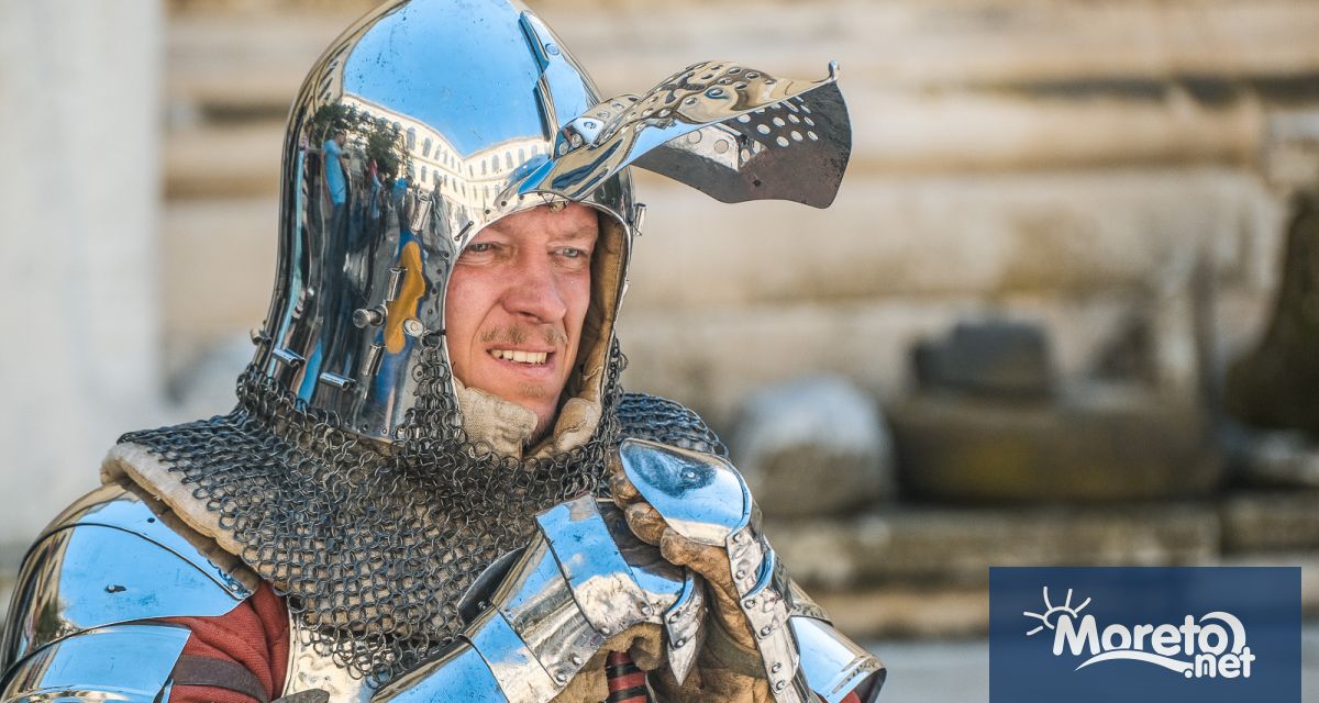 Днес е последният ден от тридневния средновековен фестивал Рицари в