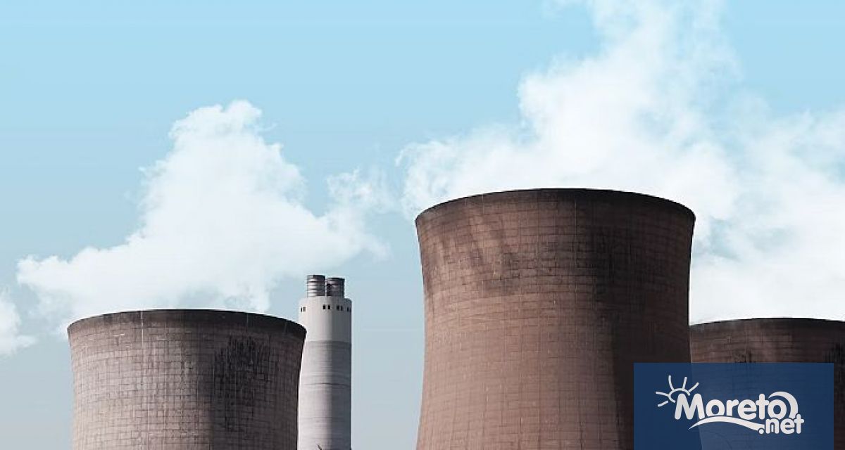 Казахстан гласува в неделя на референдум дали да построи първата