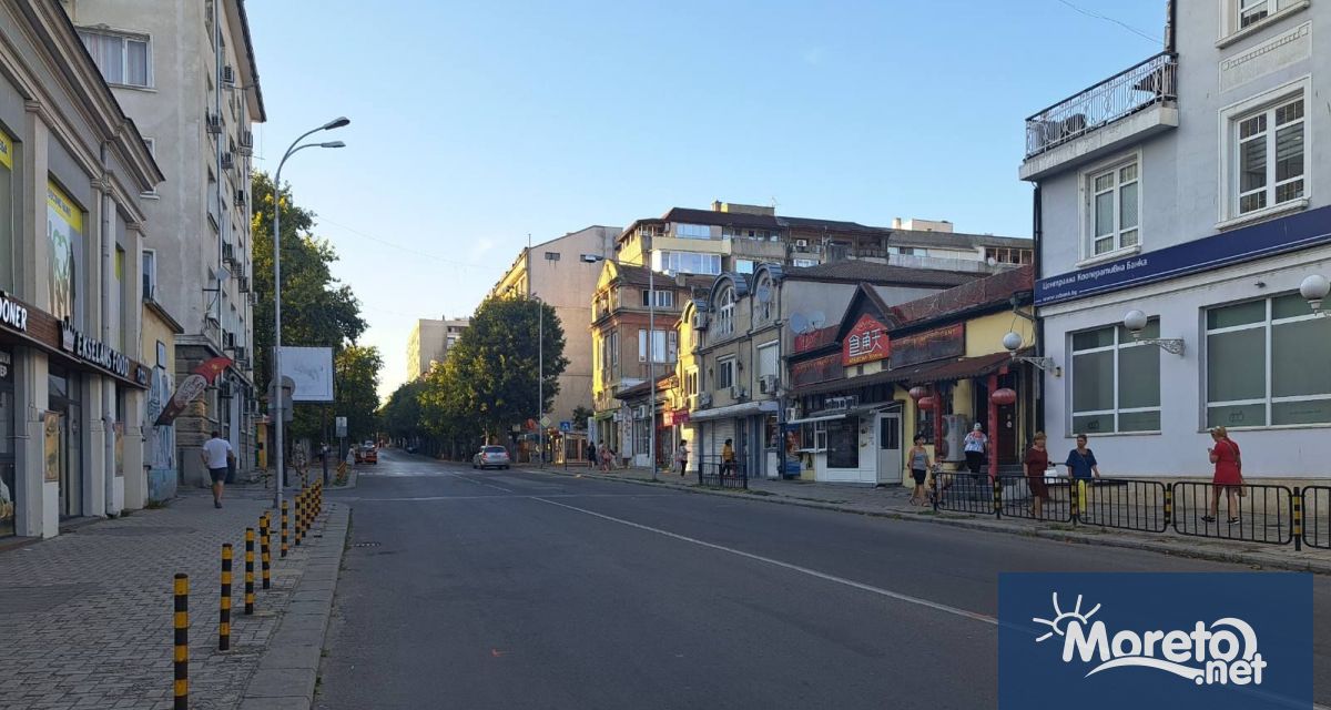 Днес 15 октомври вторник стартират ремонтни дейности на ул Д р