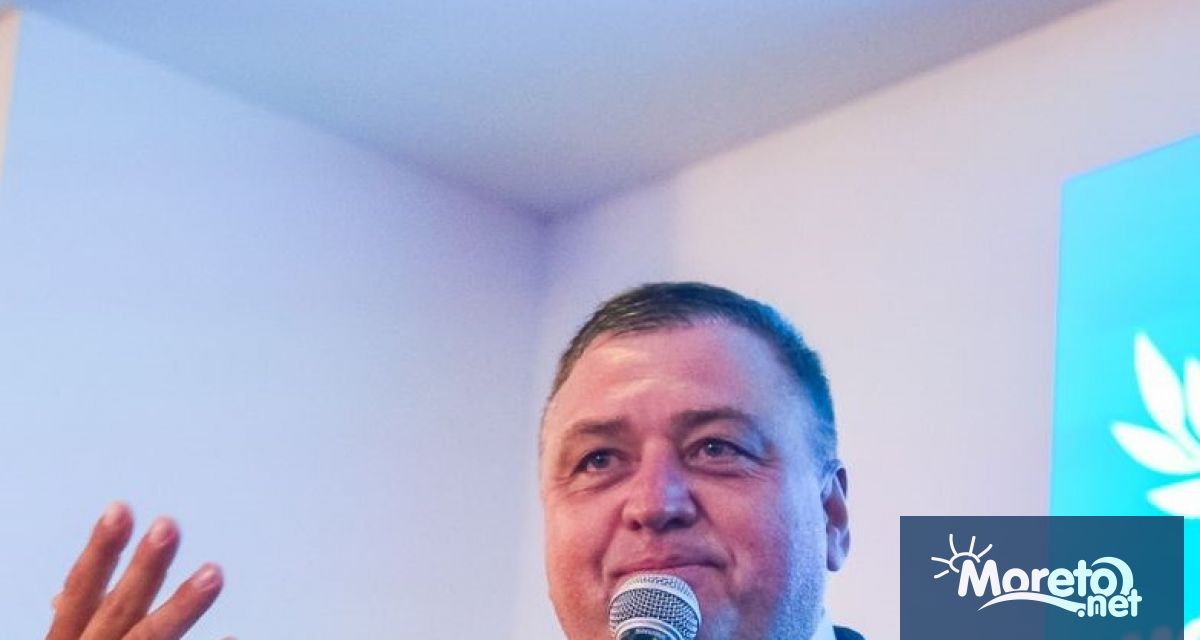 Ерджан Себайтин е областен председател на ДПС От 18 годишен е