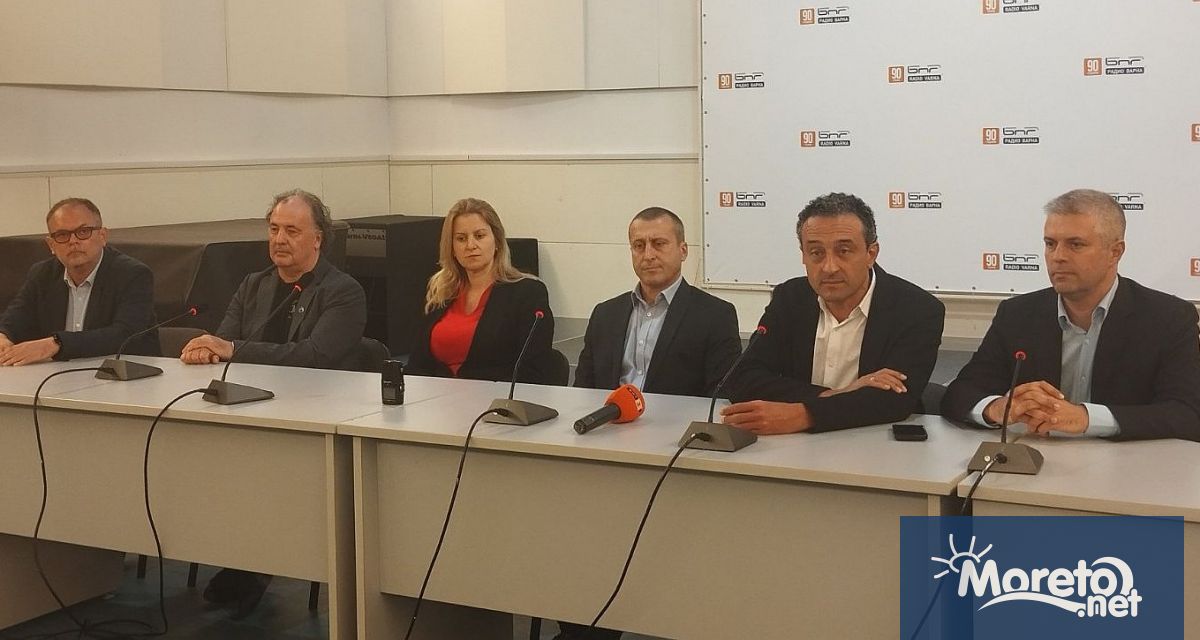 Новоизбраните кметове на Одесос Янислава Шопова и на Приморски Николай