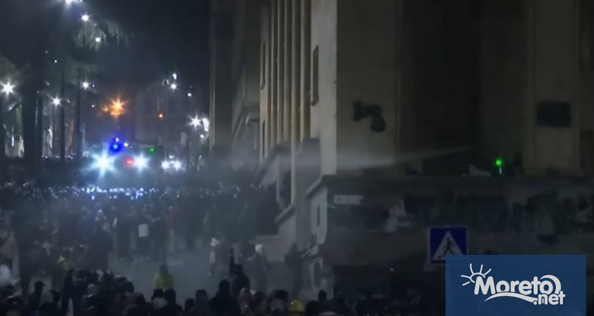 Грузински опозиционери са арестувани на продължаващите проевропейски протести в страната