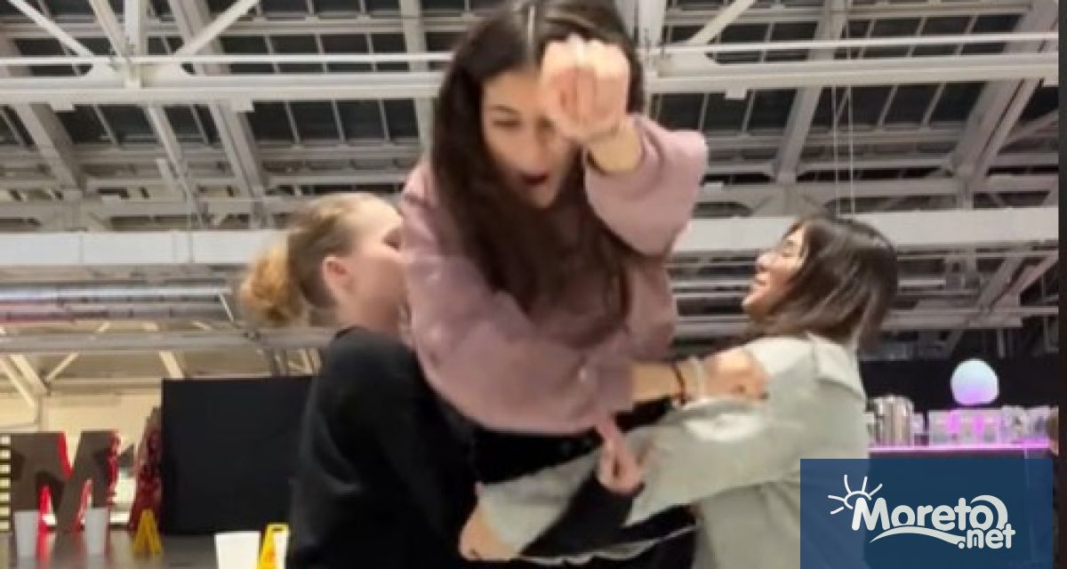 Директорът на столичното 119 о училище Диян Стаматов се обяви за