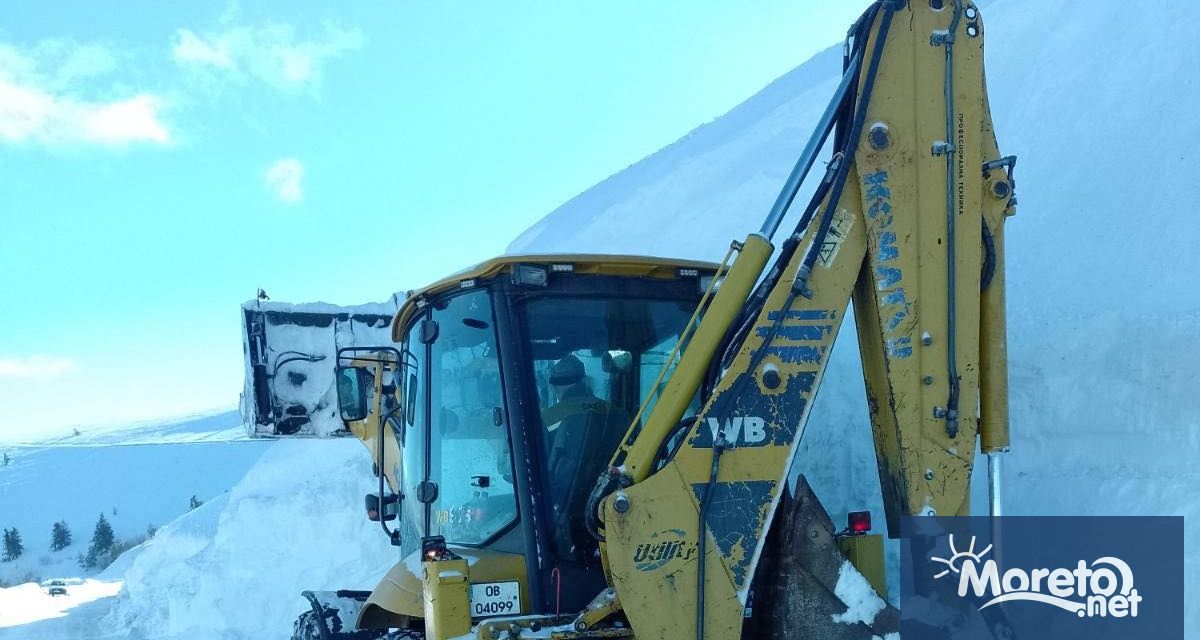 Продължава разчистването на Троянския проход през път II 35 Троян –