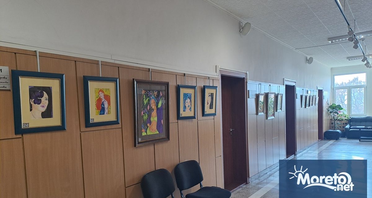 12 годишната Алис Георгиева откри първата си самостоятелна изложба в арт