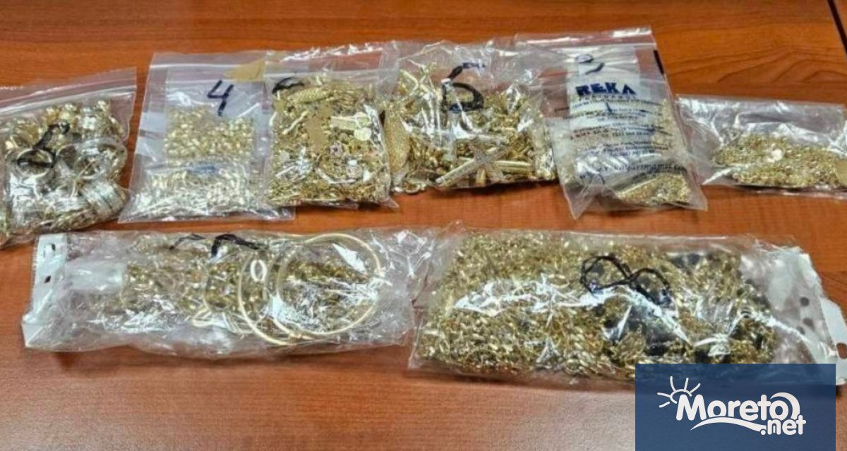 Близо 2 кг контрабандни златни накити откриха митническите служители на