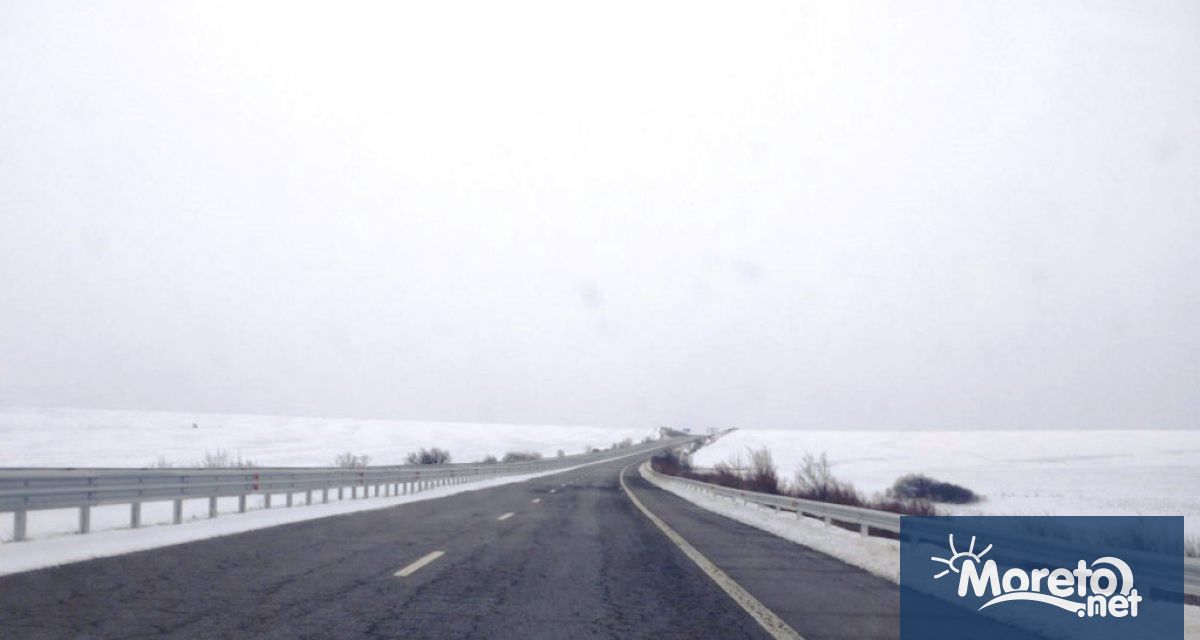 Възстановено е движението за всички автомобили по 35 километровия участък от