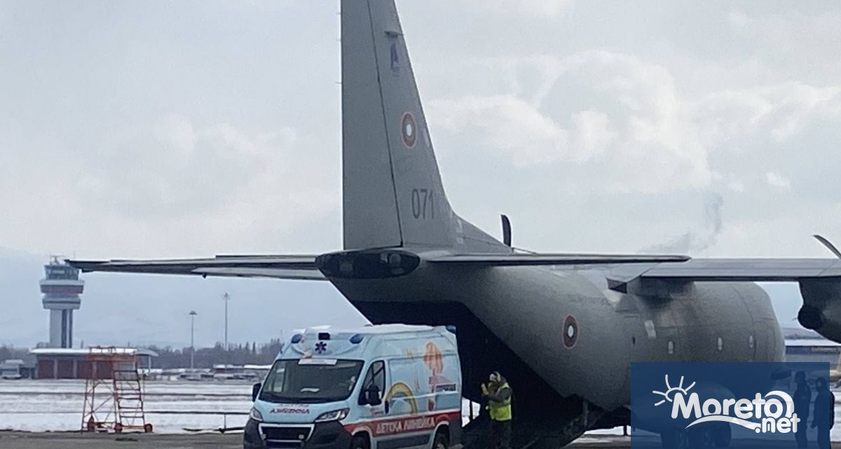 Екипаж на самолет C 27J Spartan от състава на 16 а транспортна