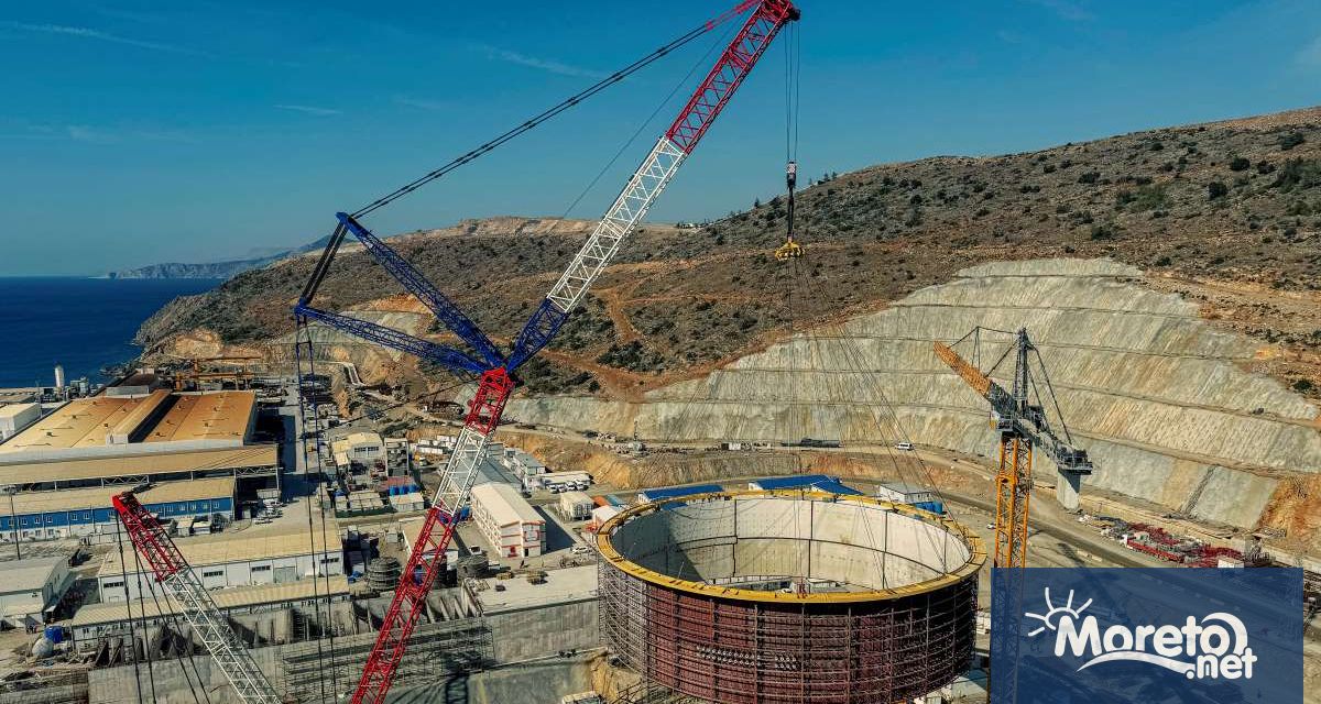 Първи реактор на намиращата се в близост до турския град