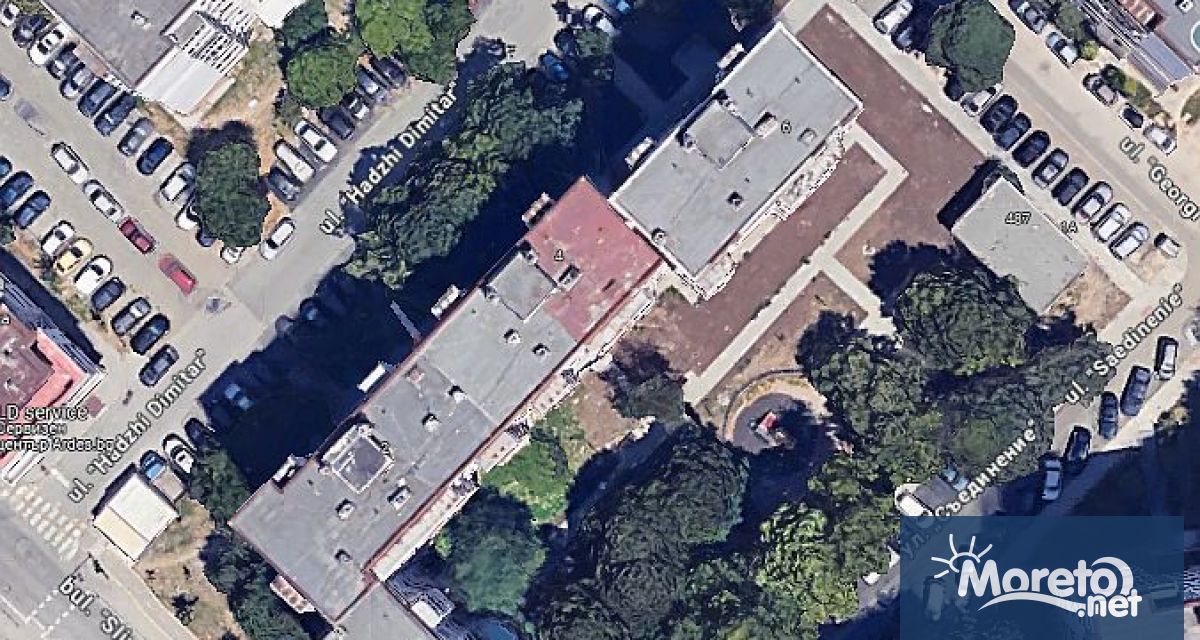 В паркинг с 36 места ще бъде превърнато пространството около