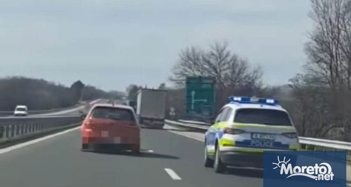 Полицейско преследване на лек автомобил с френска регистрация вчера завърши