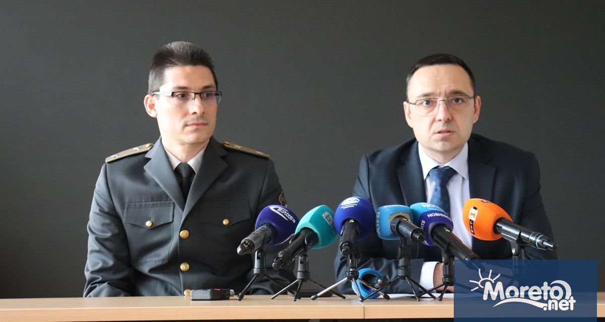 Извършваме постоянен контрол през различни периоди на годината за да