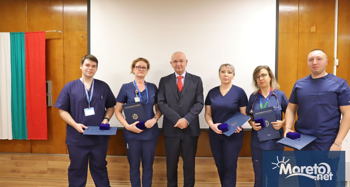 Специалистите от Военномедицинска академия ВМА които участваха в авиомедицинската евакуация