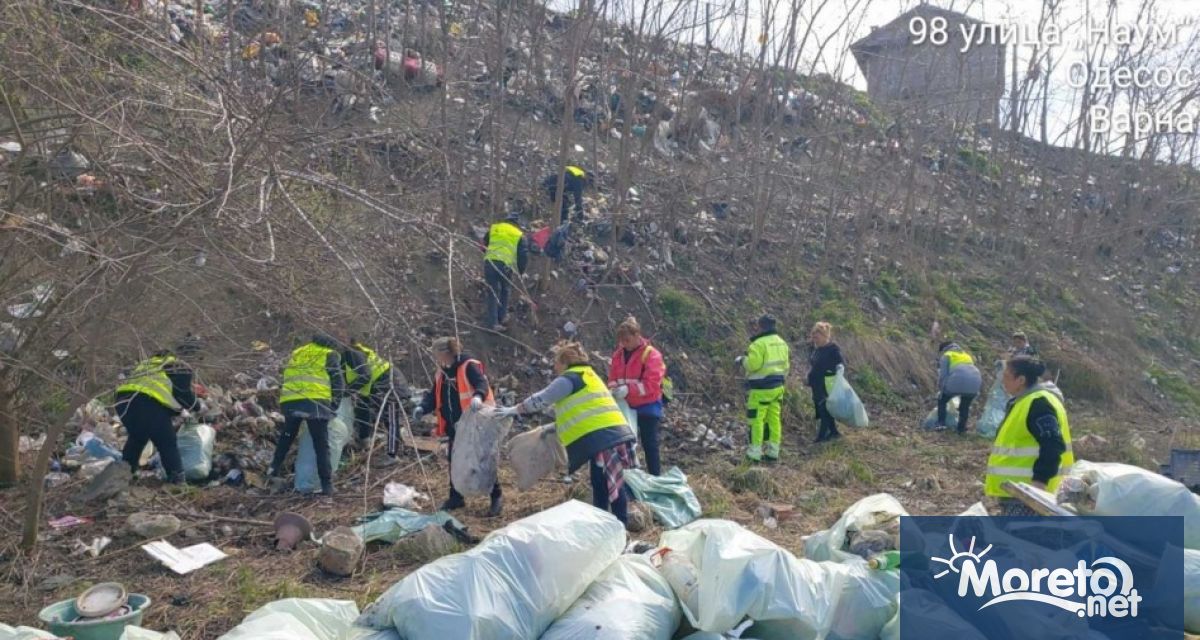 11 тона отпадъци са извозени от района на ромската махала