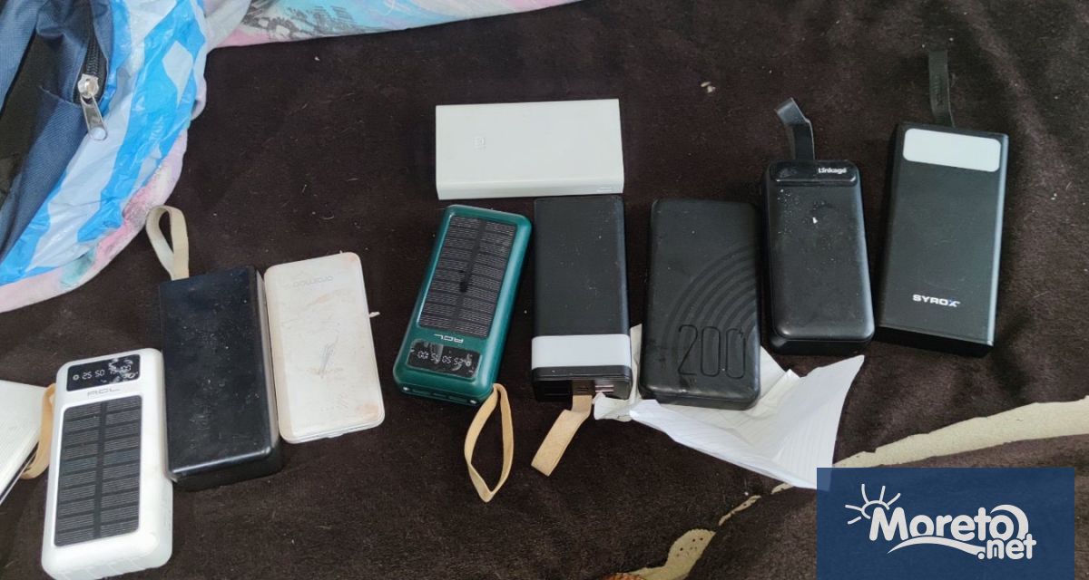 Трима мъже в ареста претърсвания на четири адреса и три