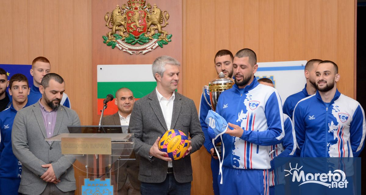 Кметът на Варна Благомир Коцев поздрави ватерполистите от КПС Спартак