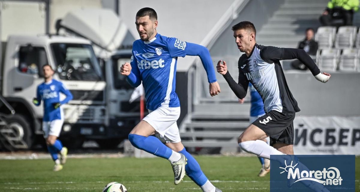 Локомотив Пловдив излезе начело в Първа лига Смърфовете победиха Спартак