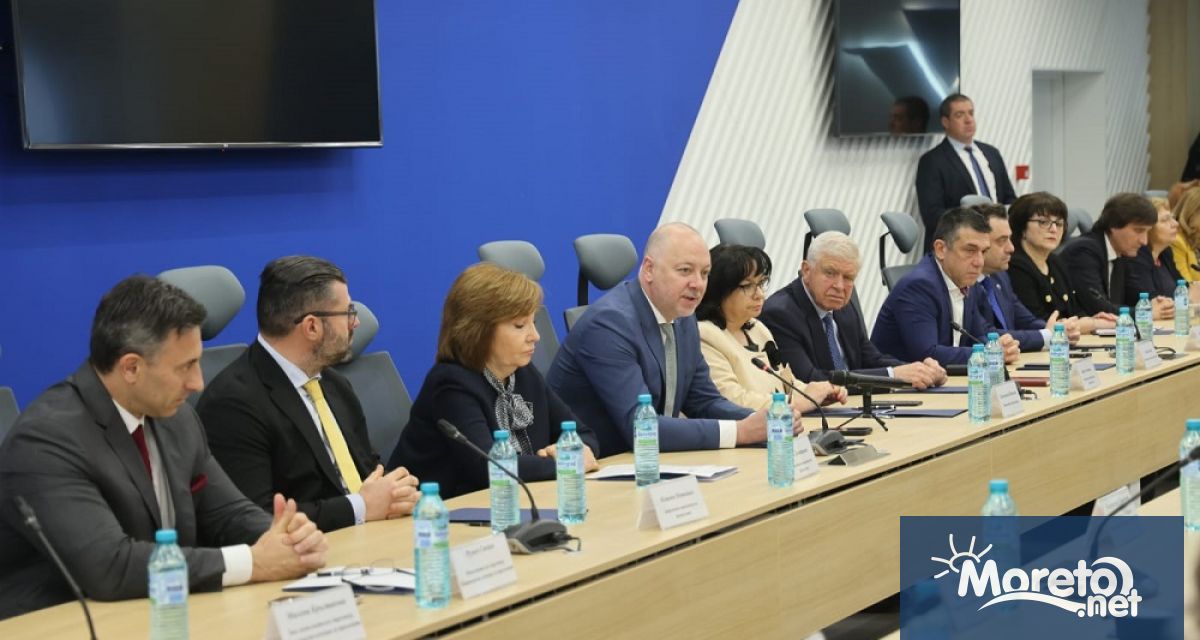 Пълната подкрепа на правителството за работата на приходните агенции изрази