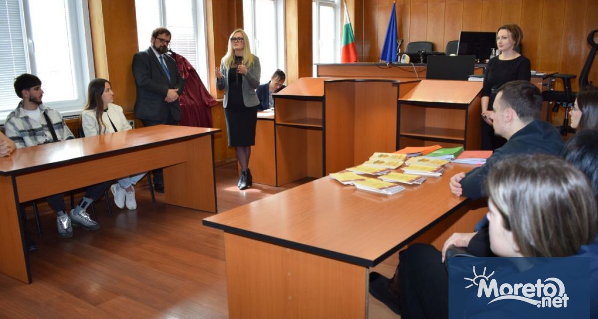 В Деня на Българската конституция Окръжният съд и Окръжната прокуратура