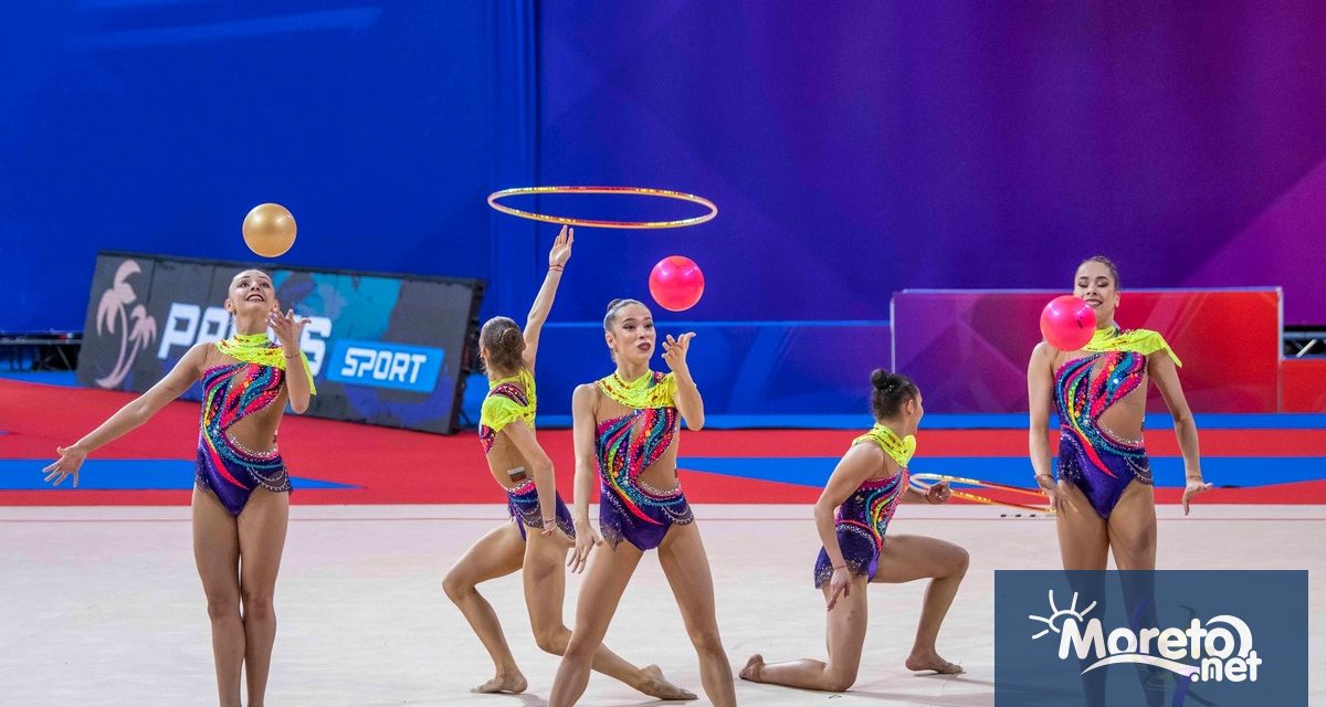 Ансамбълът на България в състав София Иванова Рейчъл Стоянов Алина