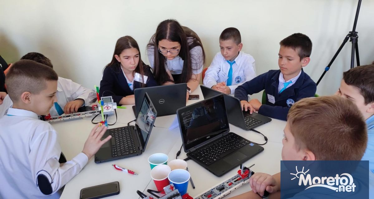 11 училища от страната сред които и едно варненско участваха